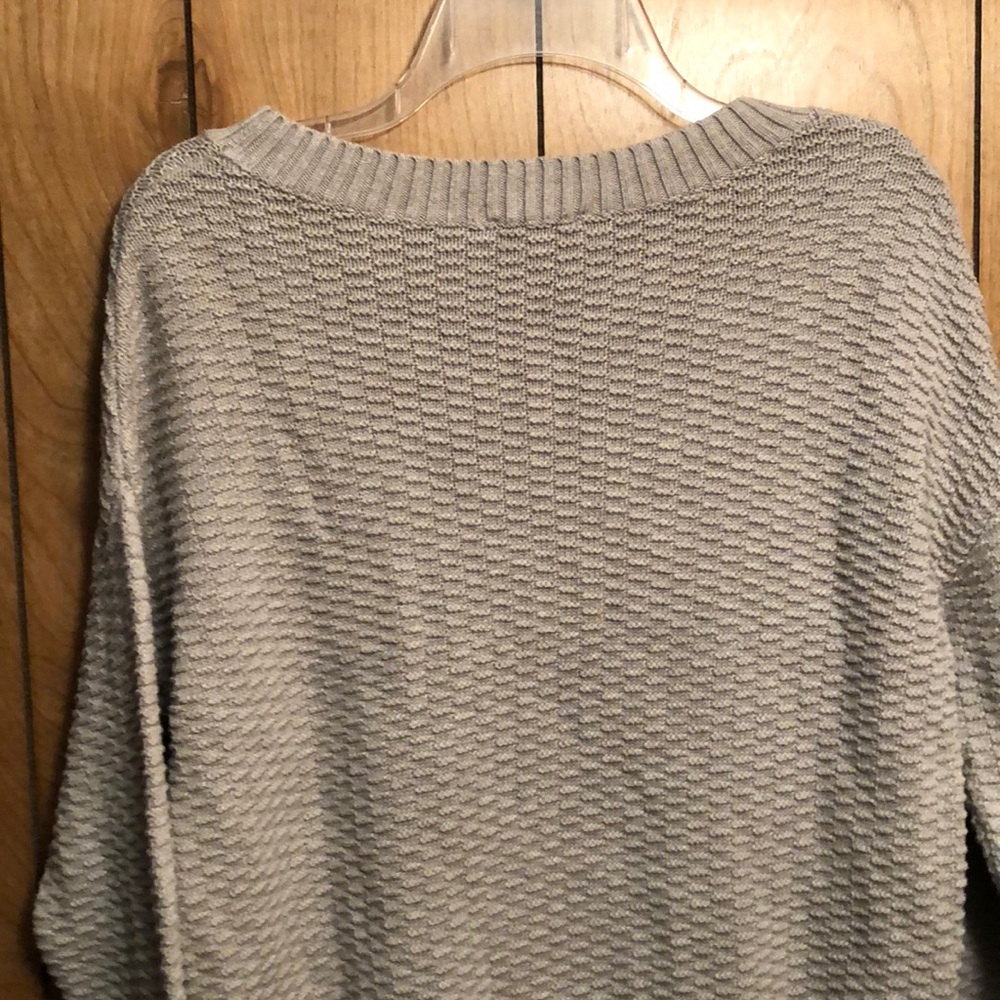 Sweater - Picture 6 of 8